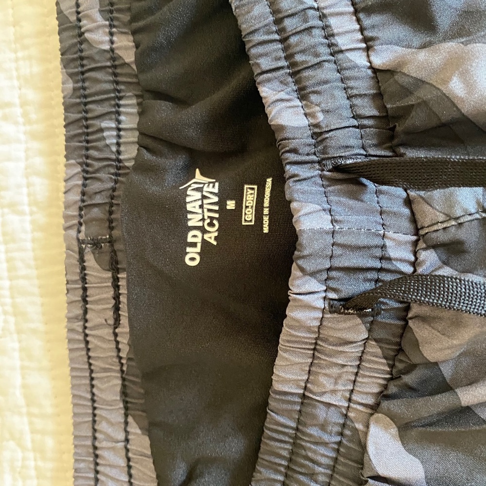 SOLD!!! Poshmark hasn’t marked SOLD!!!! - Picture 4 of 6